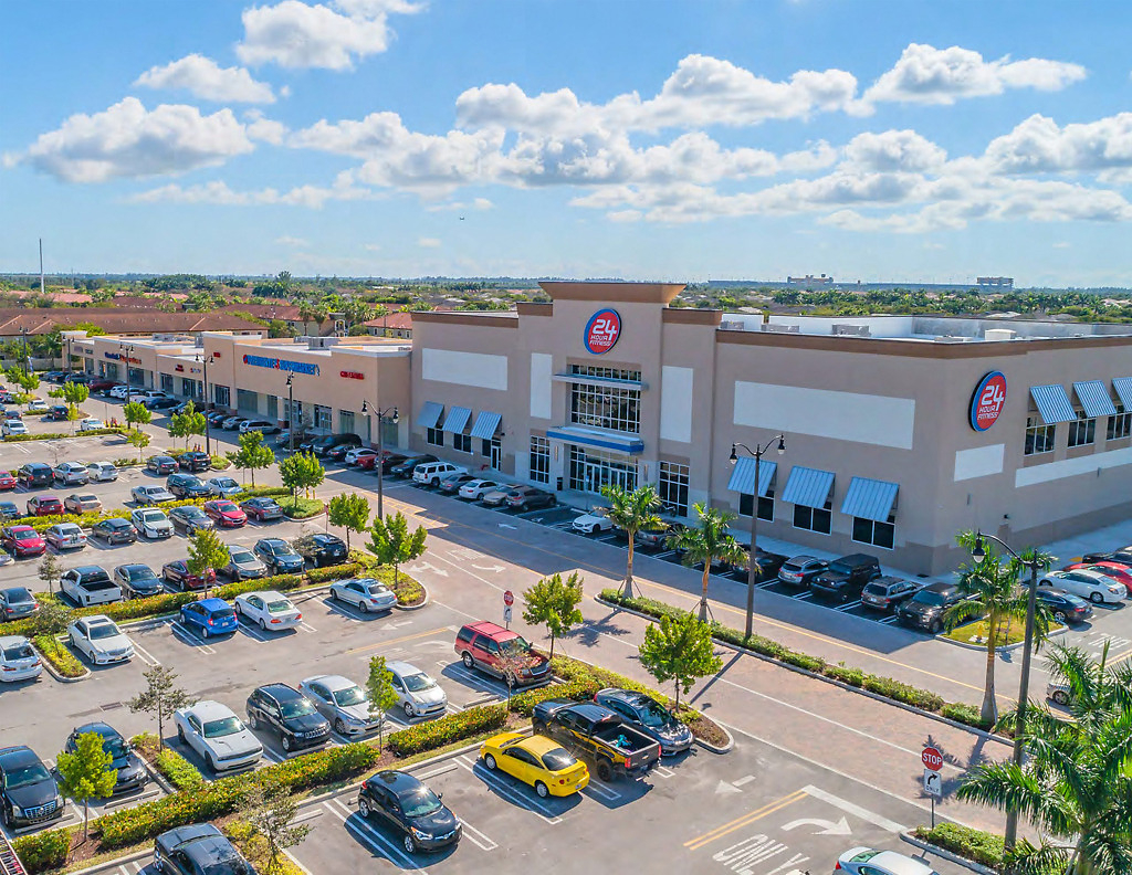 Crystal Lake Shopping Center